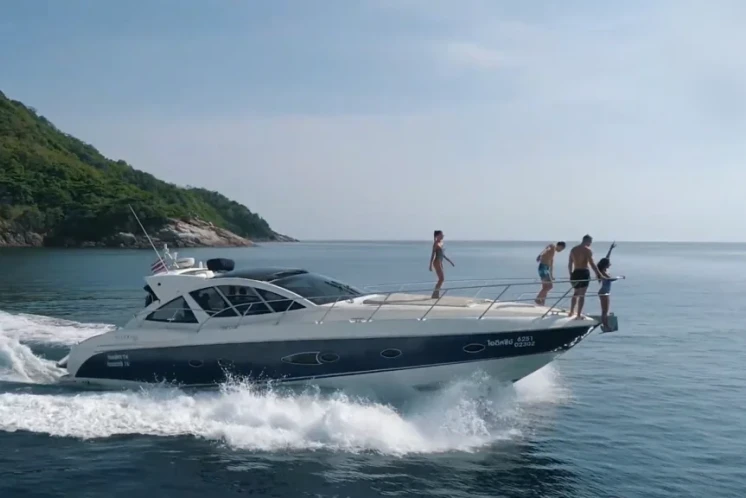 Azimut 50