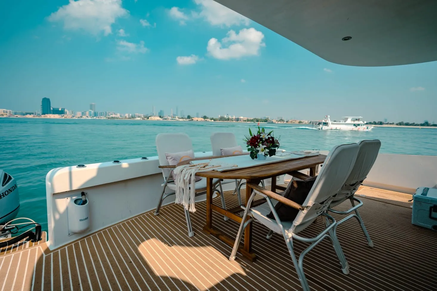 Катамаран Gulf Craft 42 Абу-Даби