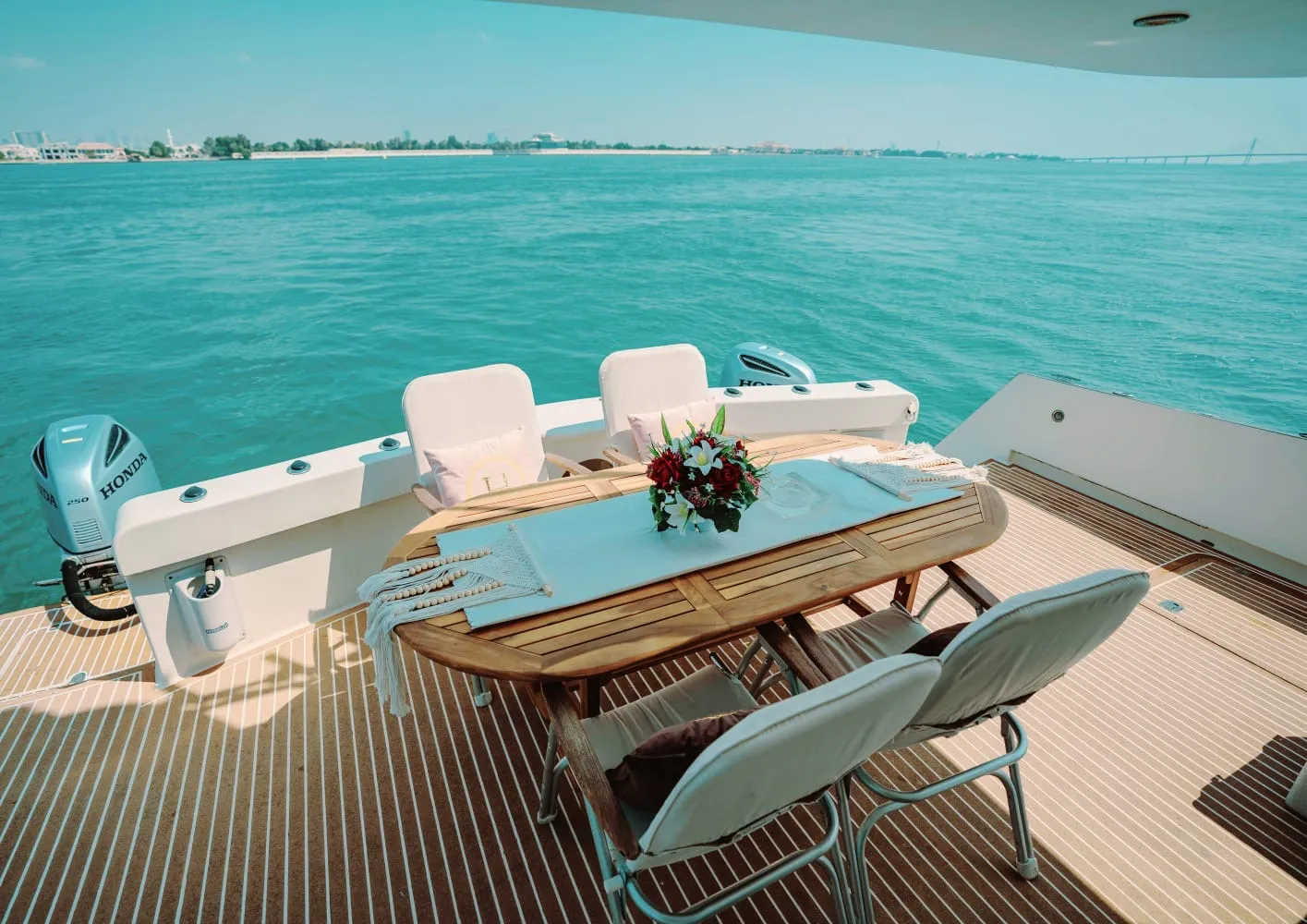 Катамаран Gulf Craft 42 Абу-Даби