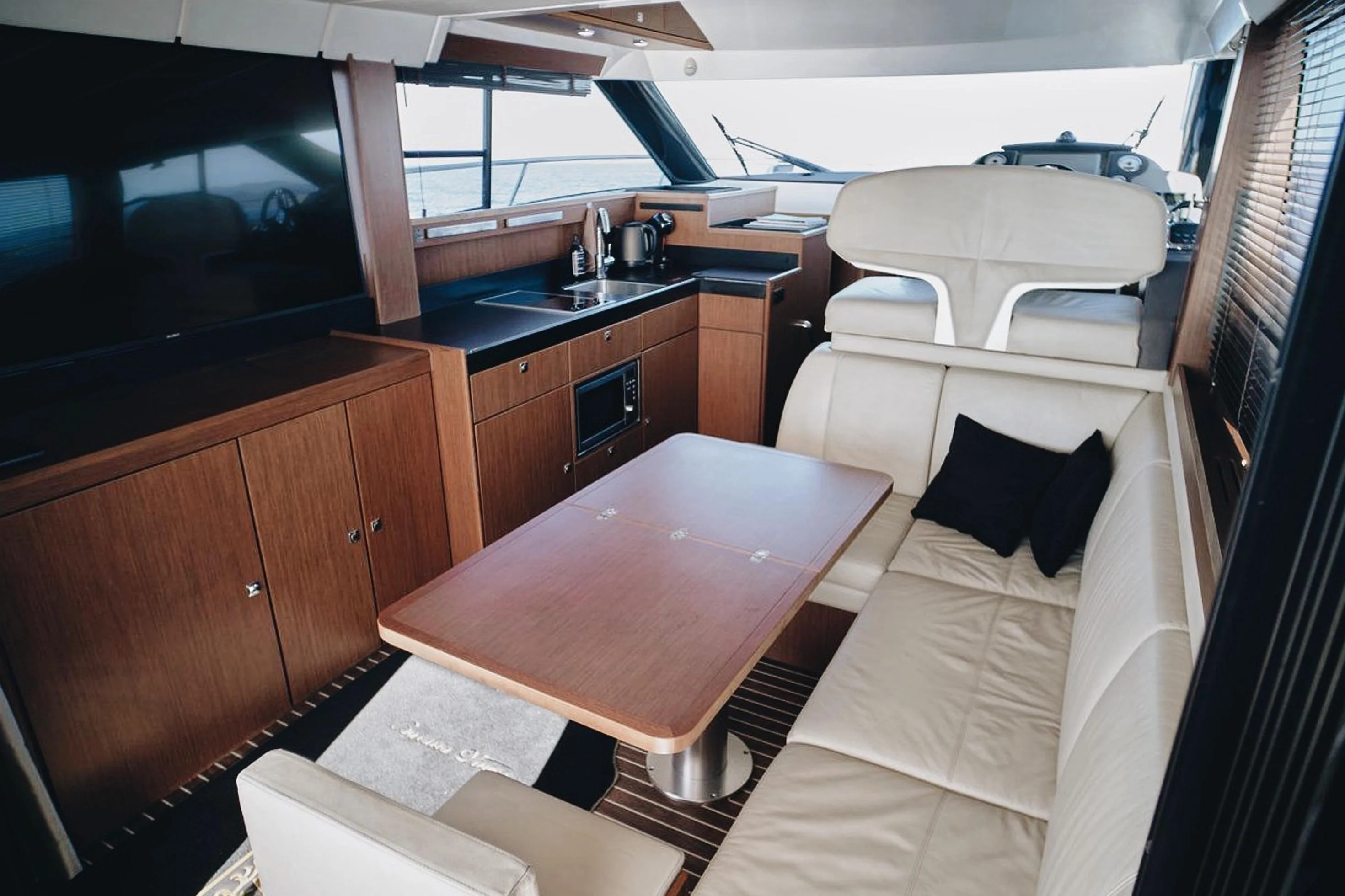 Bavaria 420 Fly Сочи