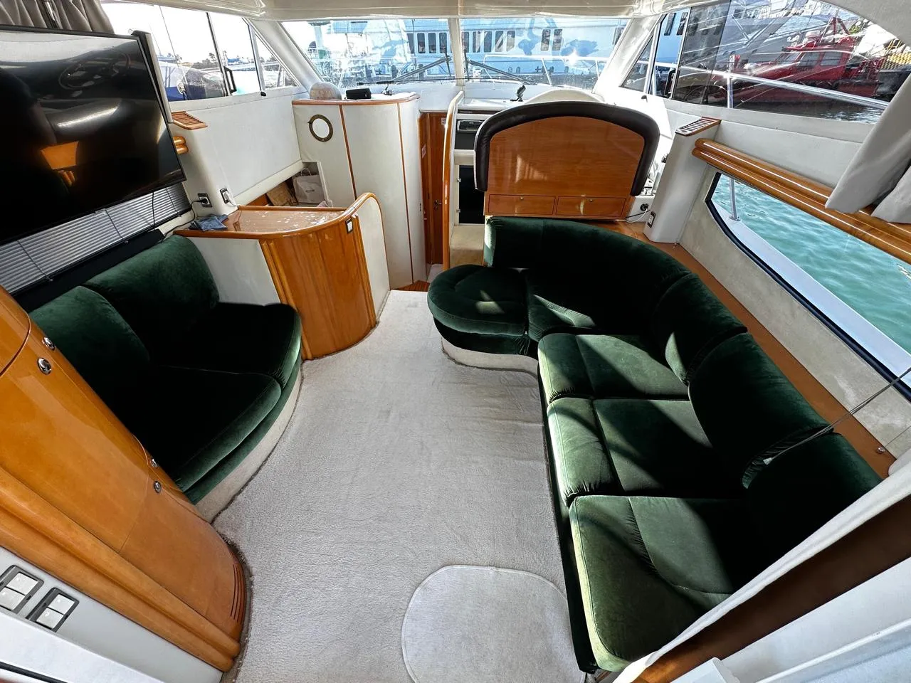 Fairline Phantom З8 Сочи