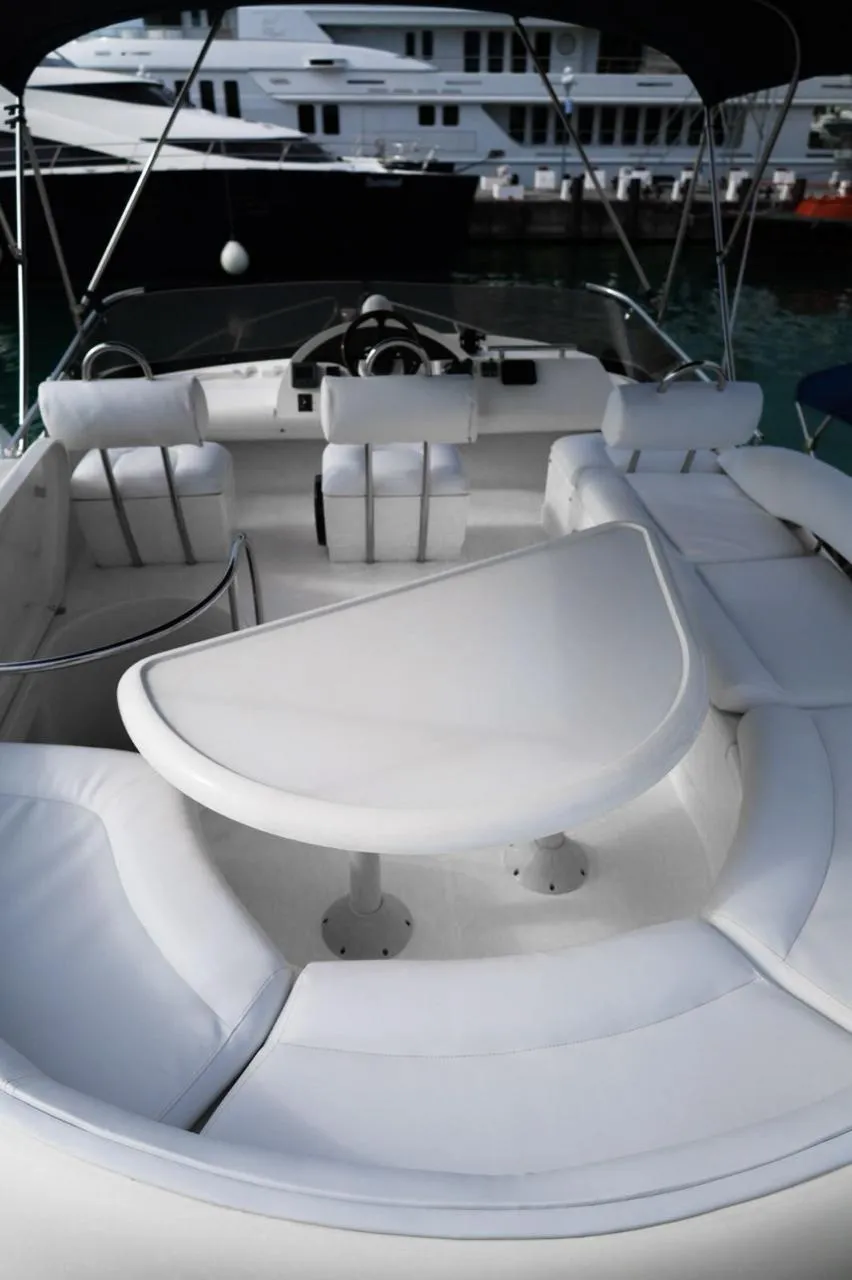 Fairline Phantom З8 Сочи