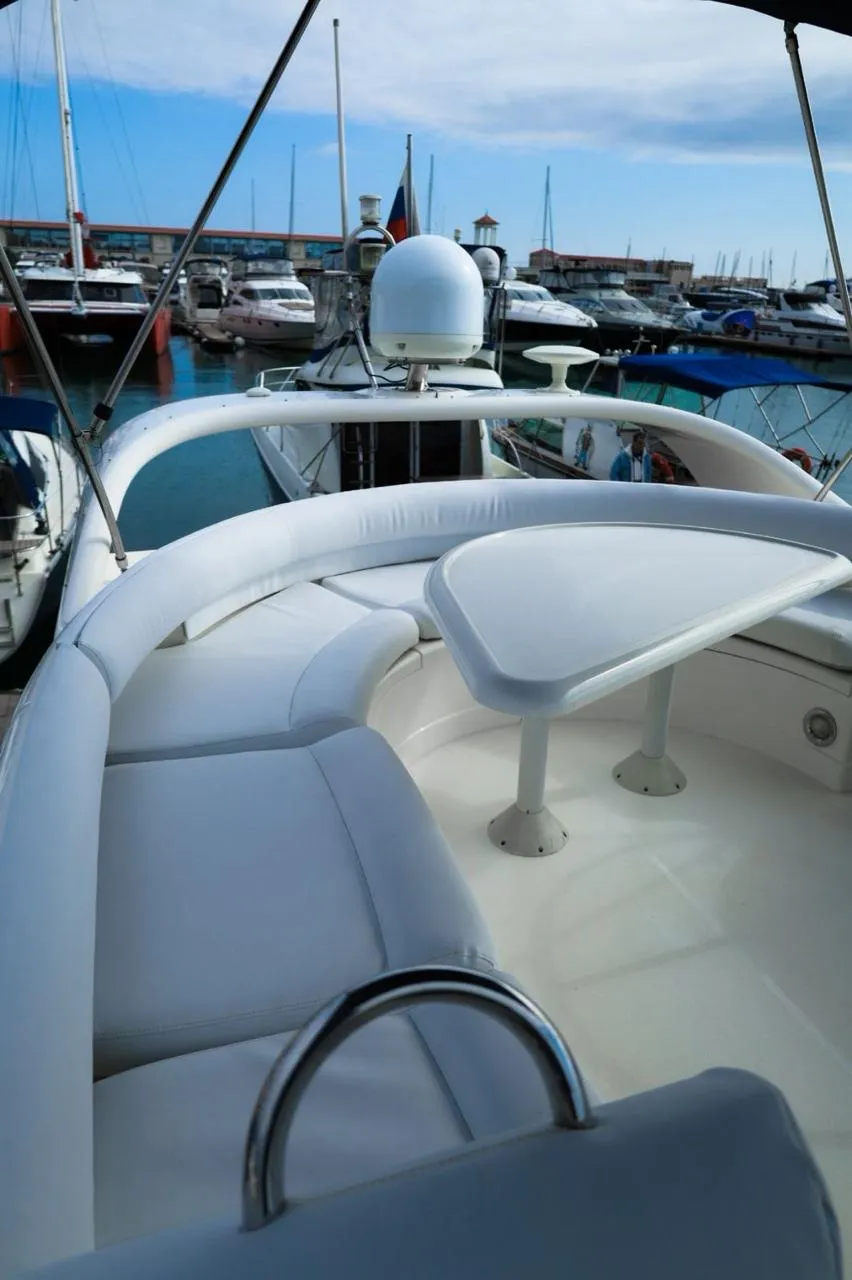 Fairline Phantom З8 Сочи