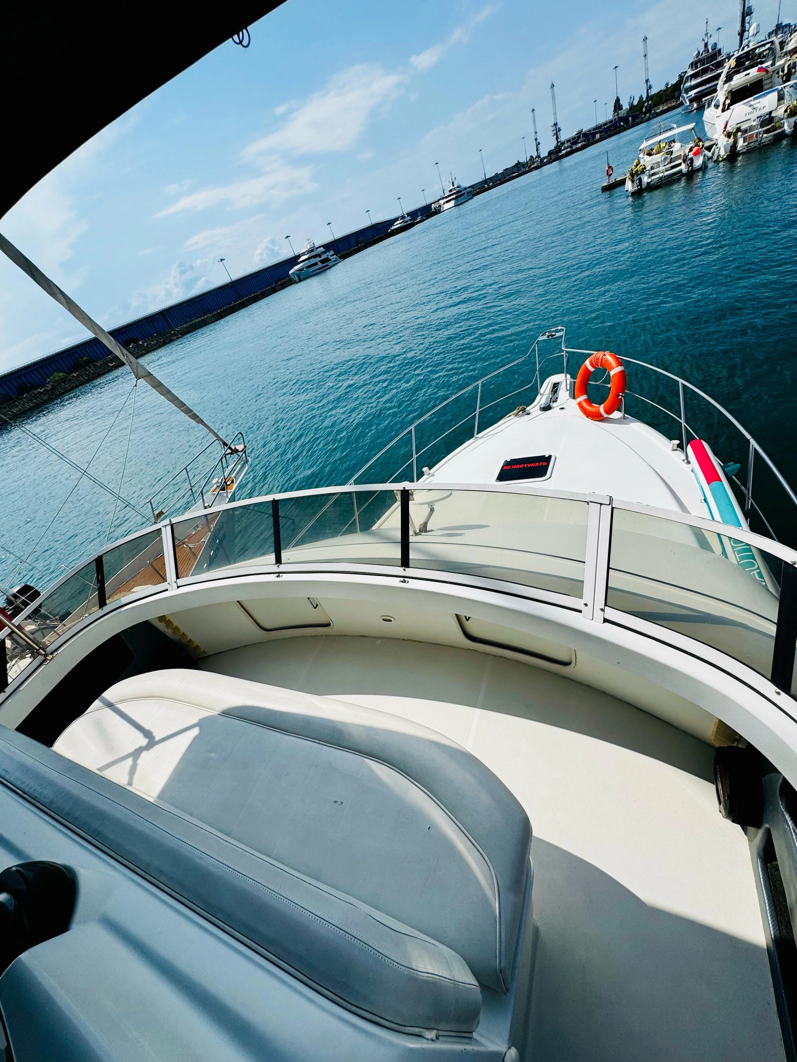 Carver 355 AFT Адлер