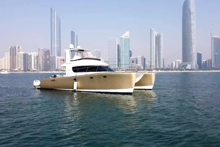 Катамаран Gulf Craft 42