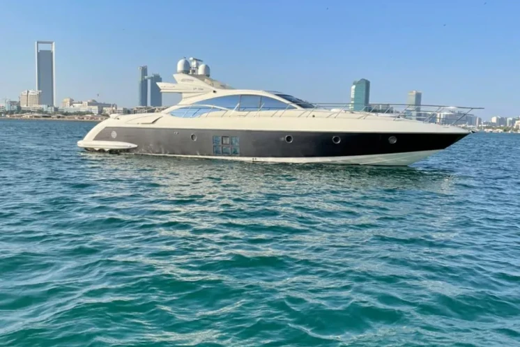 Azimut 68 s